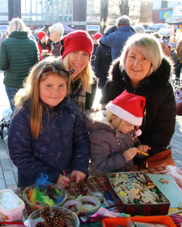 Nancy Williams, Jo and Freya Cox, Melanie Williams IMGsmall.jpg